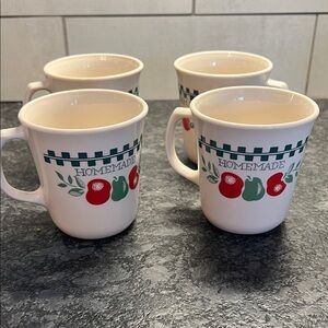Corningware  Vintage Farm Fresh Homemade Design Ceramic Mugs. Set of 4. Like new